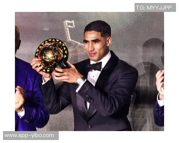 姆伯莫盛赞萨拉赫为非洲最佳阿什拉夫称霸世界右后卫之巅